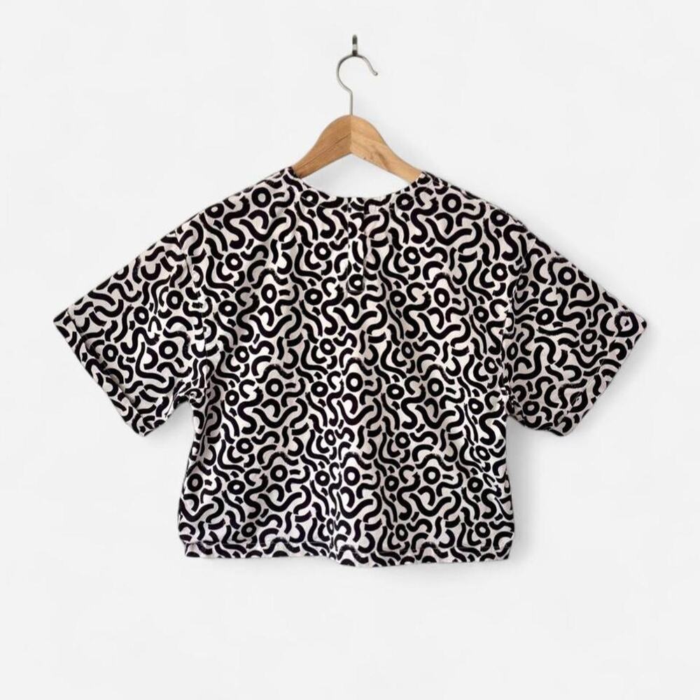 Wildfang Abstract Squiggle Essential Boxy Top Top Dopamine Maximalist Size S